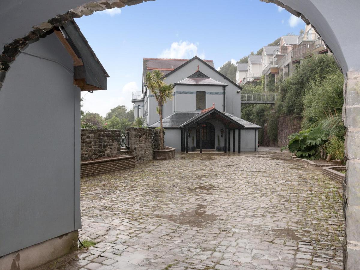 Pendine Manor Villa Buitenkant foto
